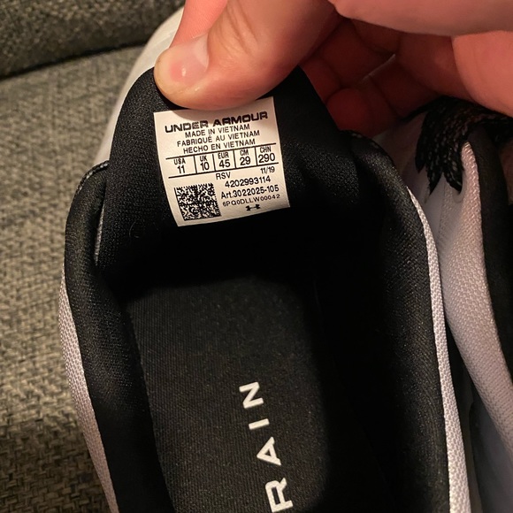 Under armor HOVA RISE shoes - Picture 3 of 6